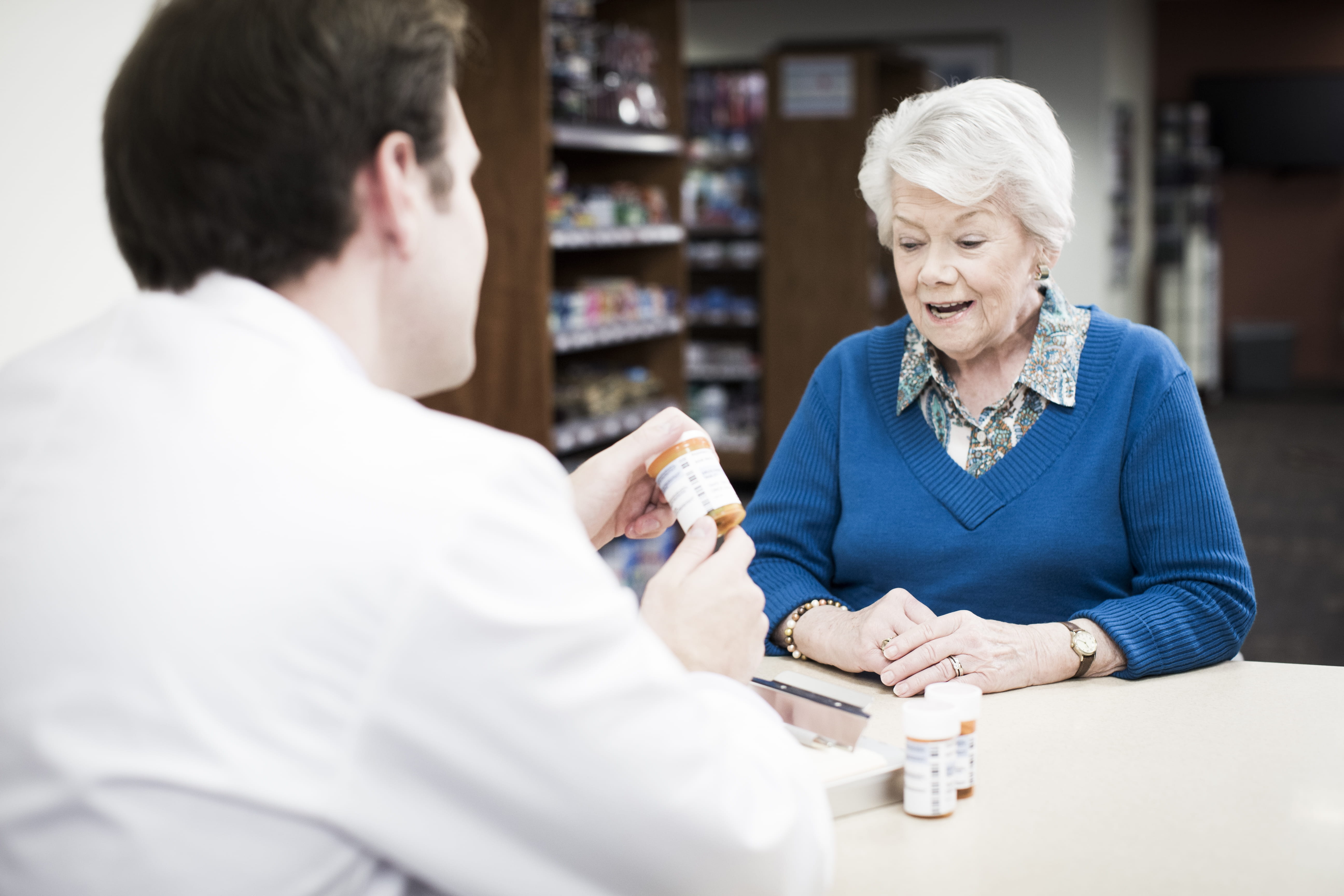 HS_OPpharm_FrontPharm_Pharm_Counsel_Desk_012
